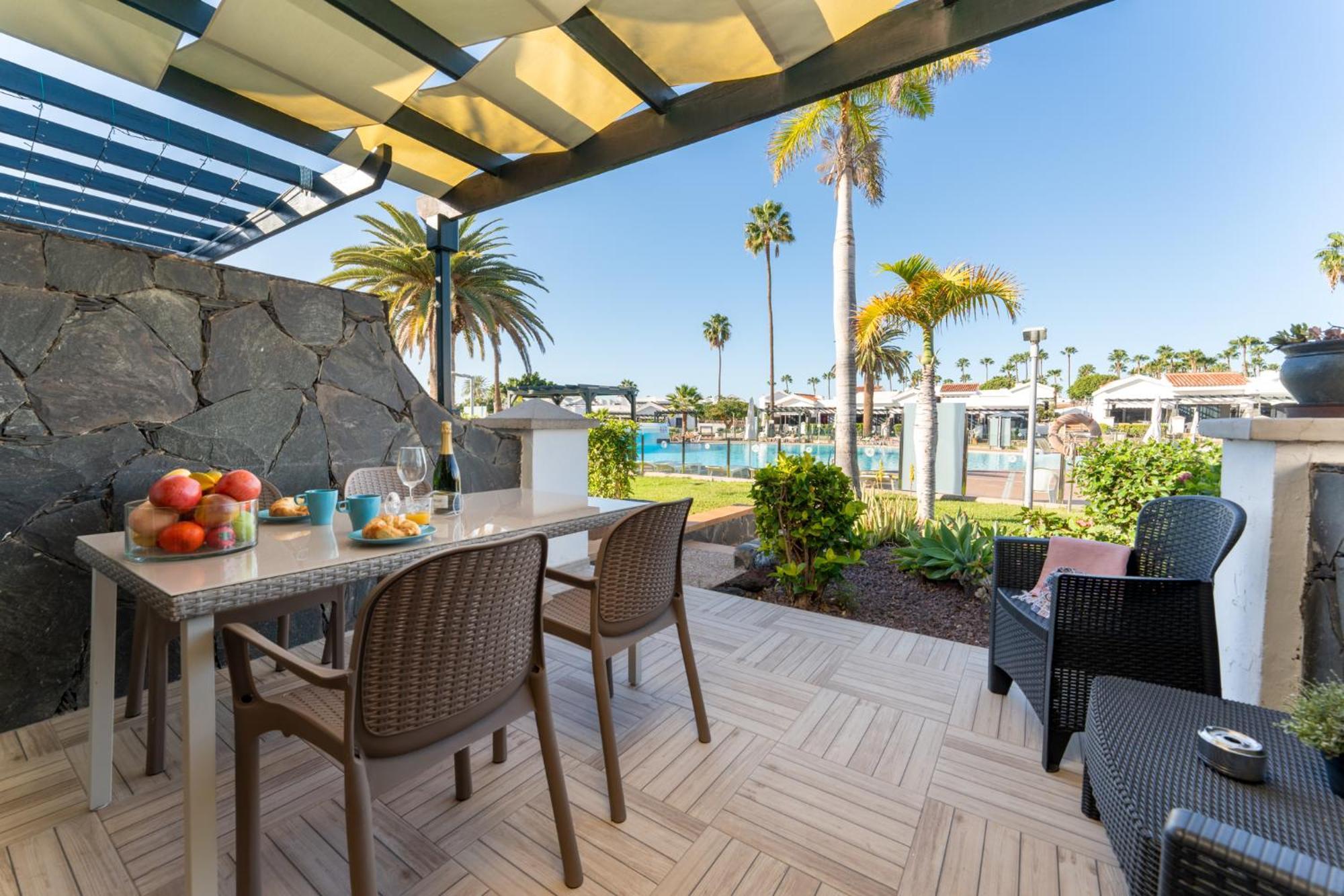Luxury Poolside Holiday Home Maspalomas  Exterior photo