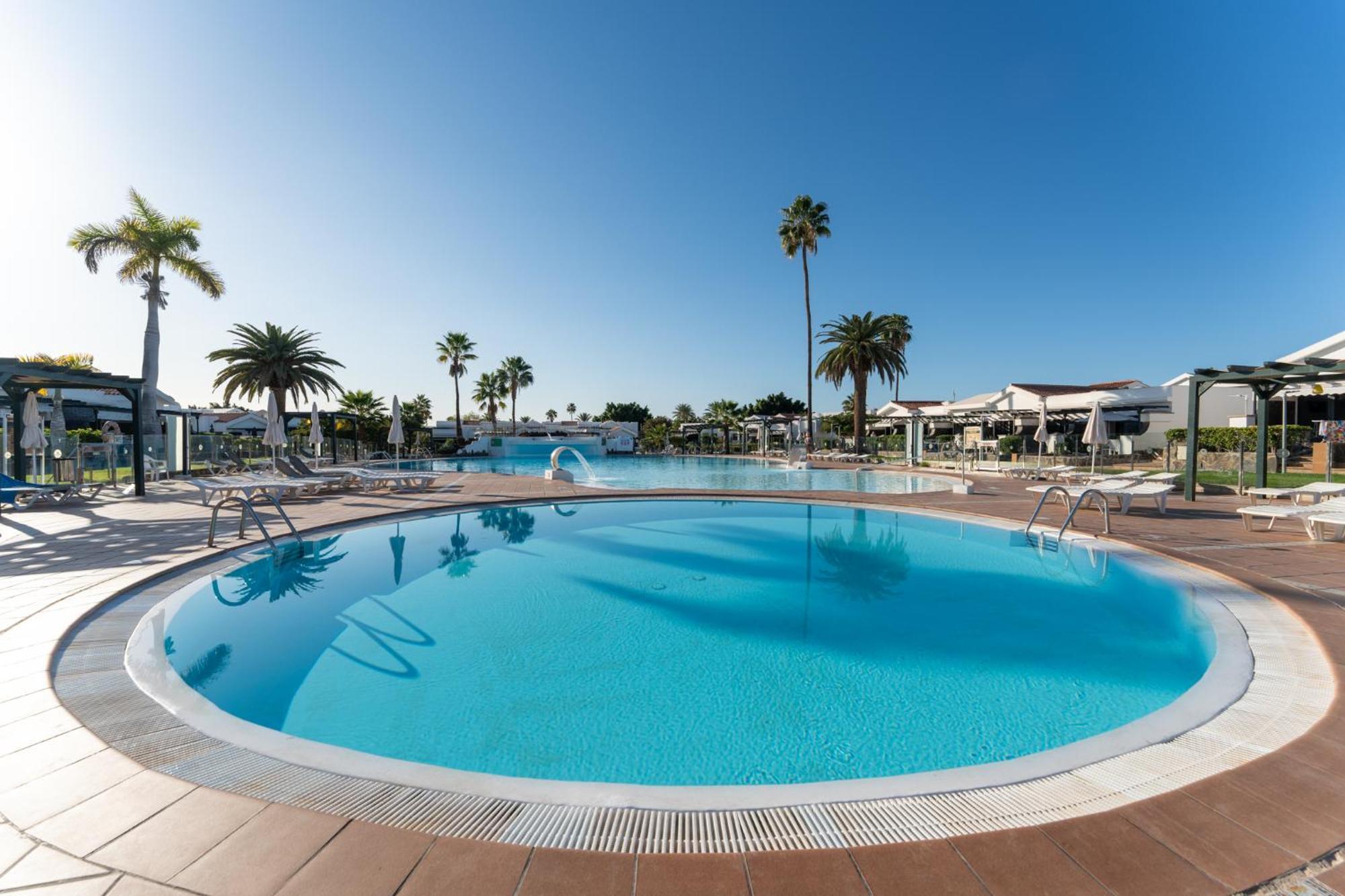 Luxury Poolside Holiday Home Maspalomas  Exterior photo